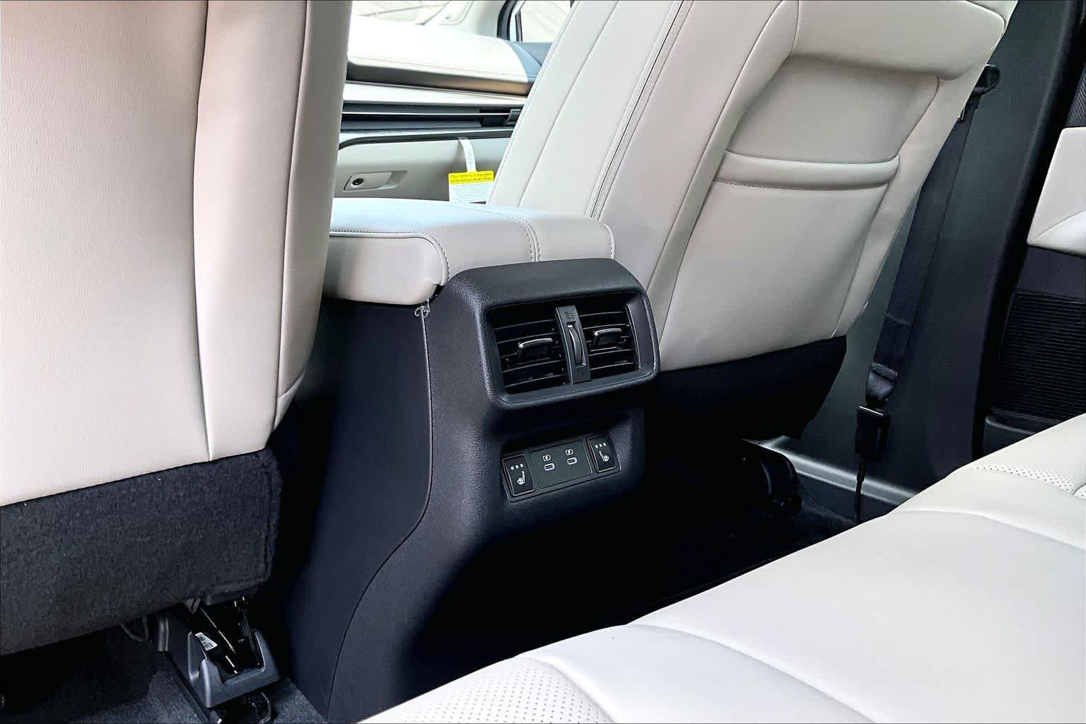 New 2026 Everest White Pearl TriCoat Nissan SL image 20