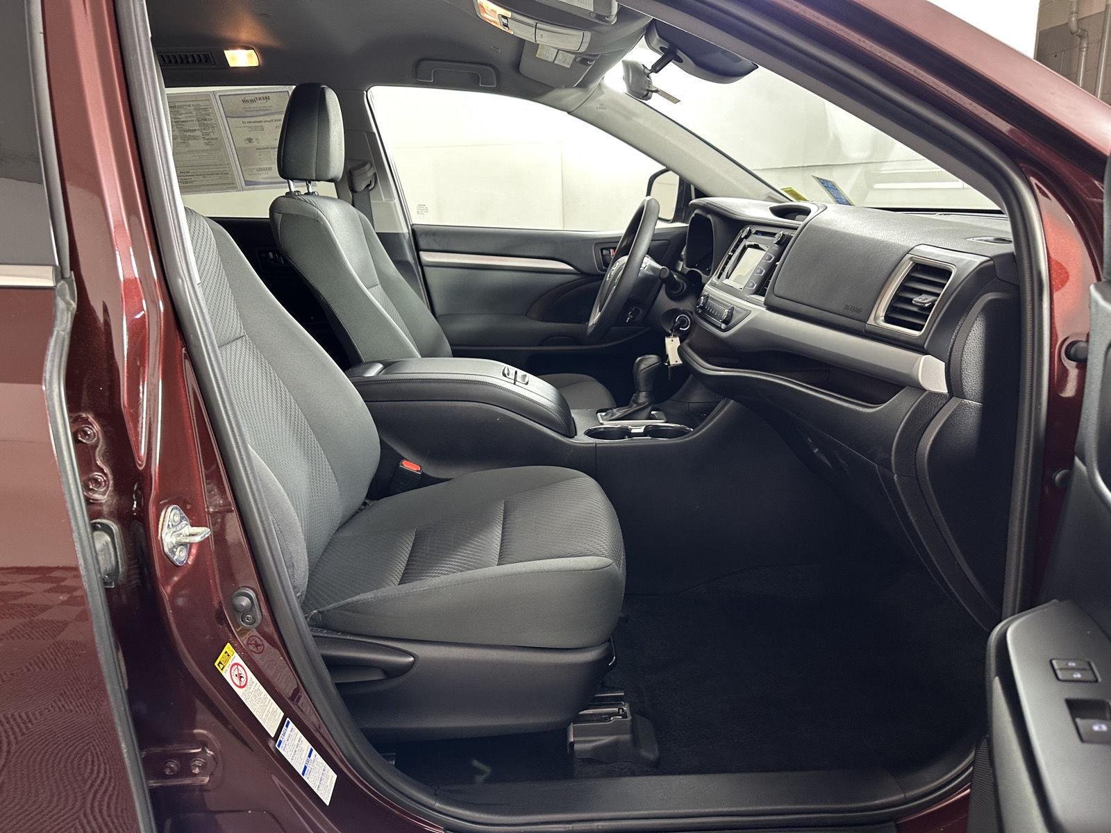 Used 2019 Ooh La La Rouge Mica Toyota LE image 27