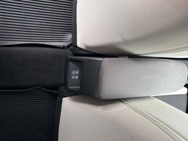 2024 Toyota Corolla LE - Photo 14
