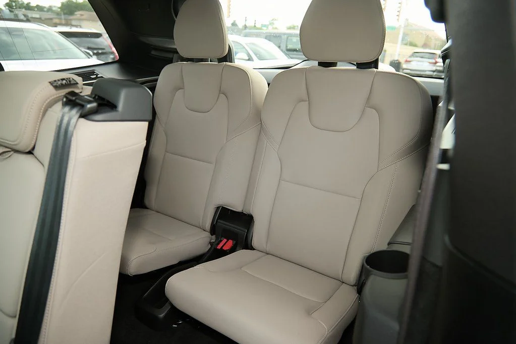 2026 Volvo XC90 Plus - Photo 21