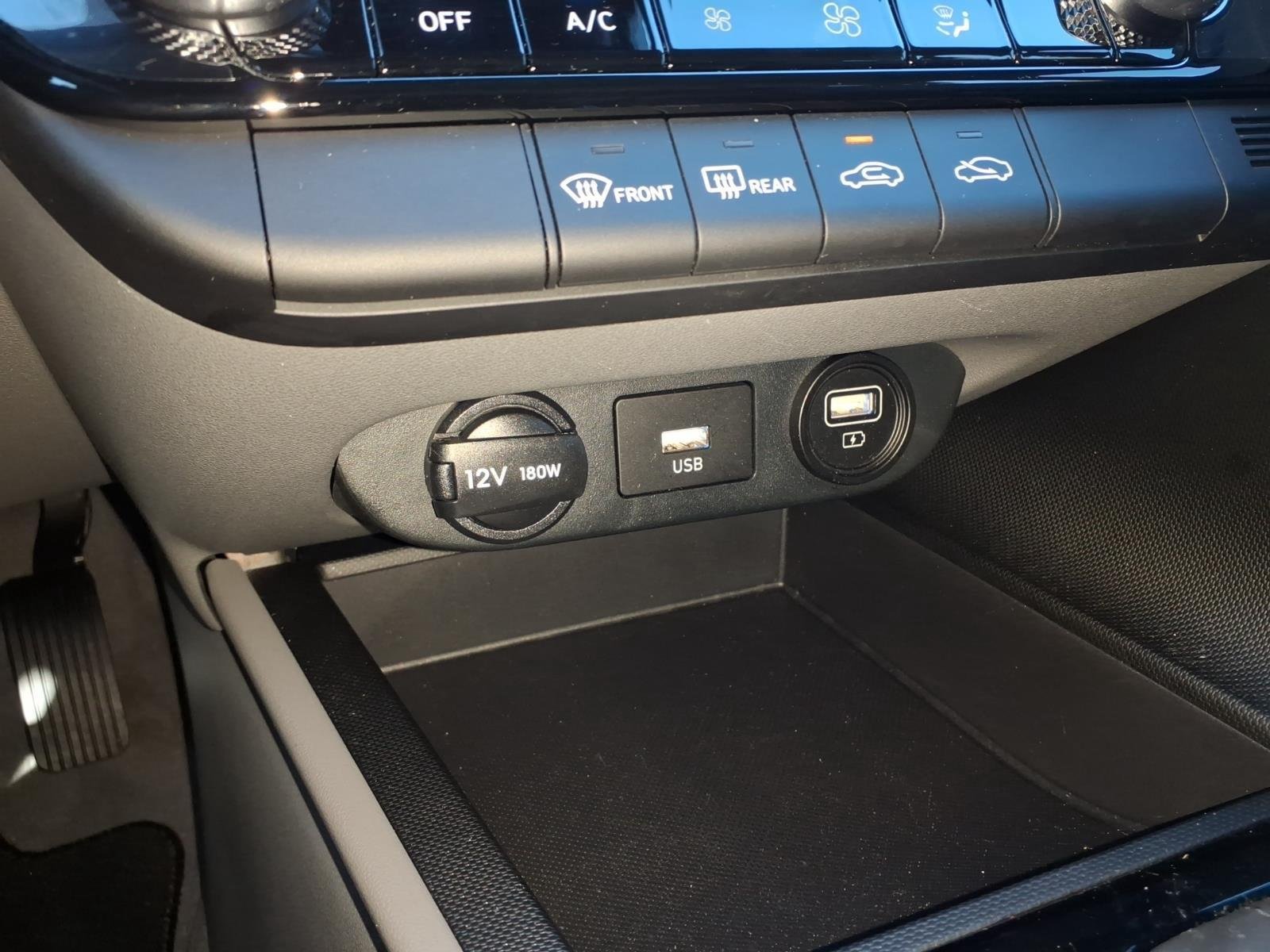 Certified Used 2023 Fluid Metal Hyundai SEL image 25