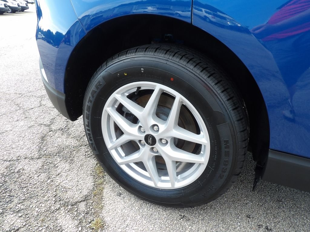 Used 2024 Blue Metallic Ford SEL image 17