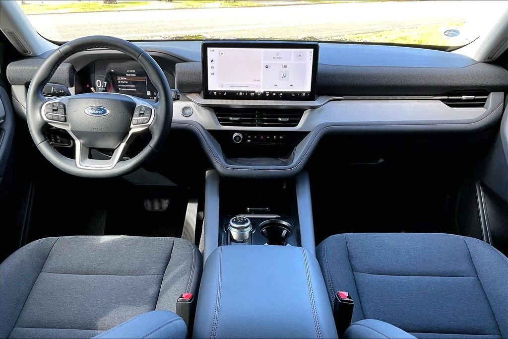 Used 2025 Black Ford Active image 15