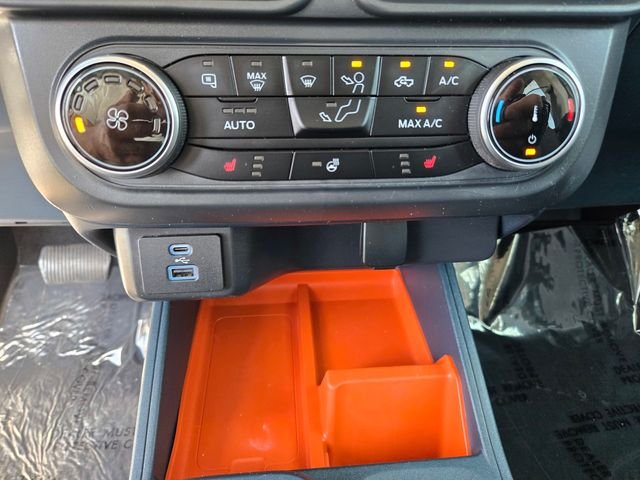 Used 2024 Green Ford XLT image 14
