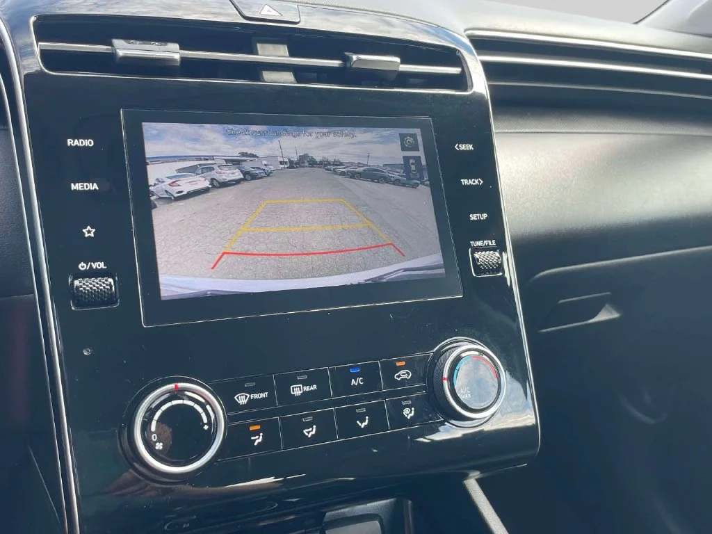 Certified Used 2024 Silver Hyundai SE image 27