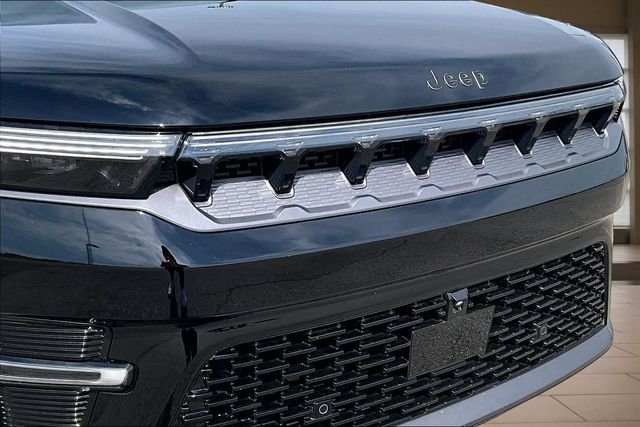 Used 2026 Black Jeep Summit Obsidian image 28