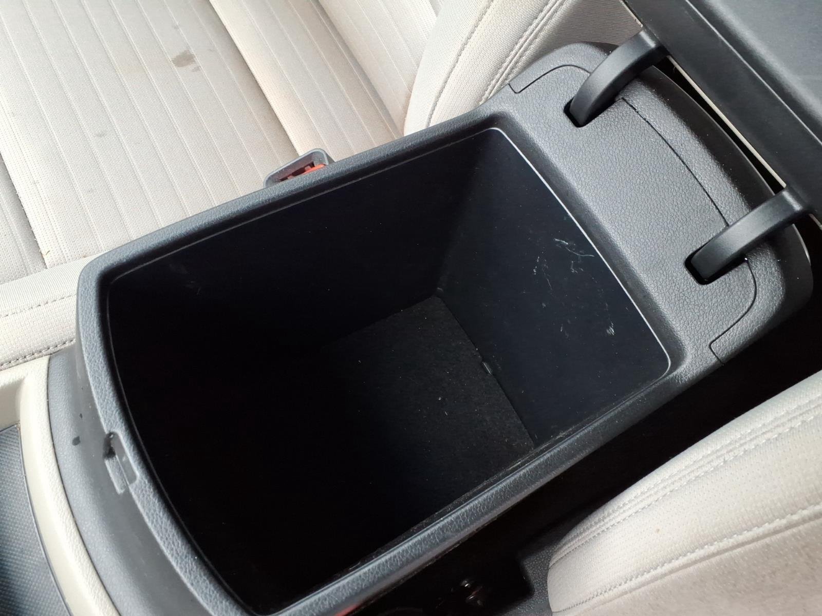 Used 2021 Snow White Pearl Kia LX image 22