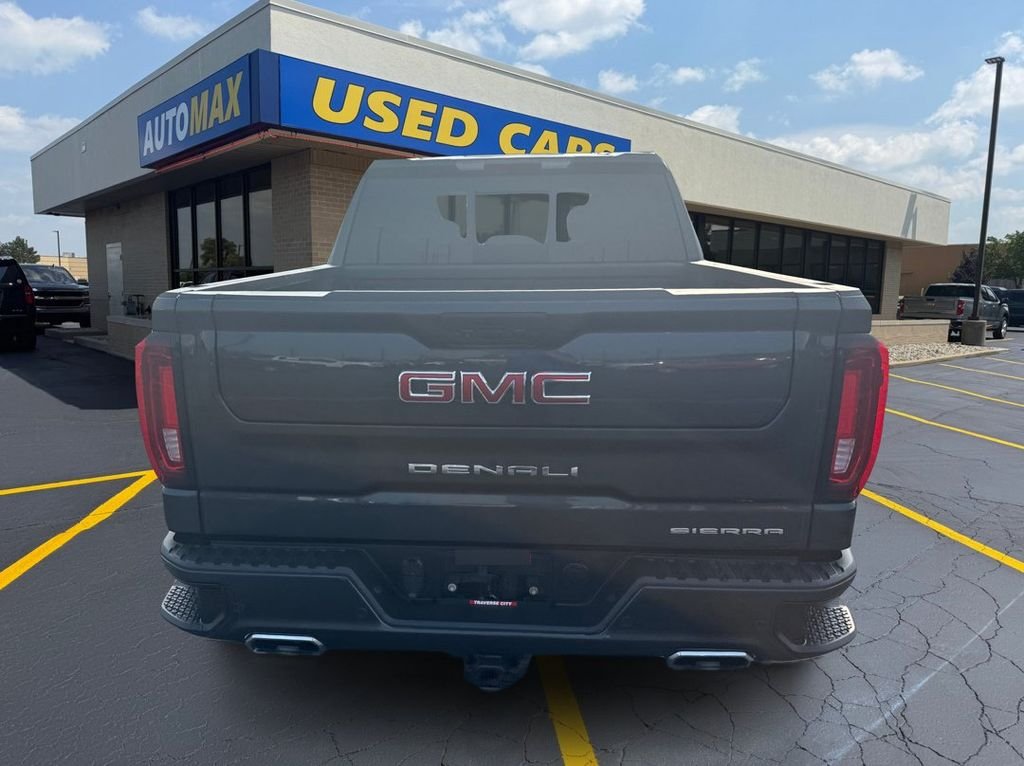 Used 2021 Hunter Metallic GMC Denali image 6