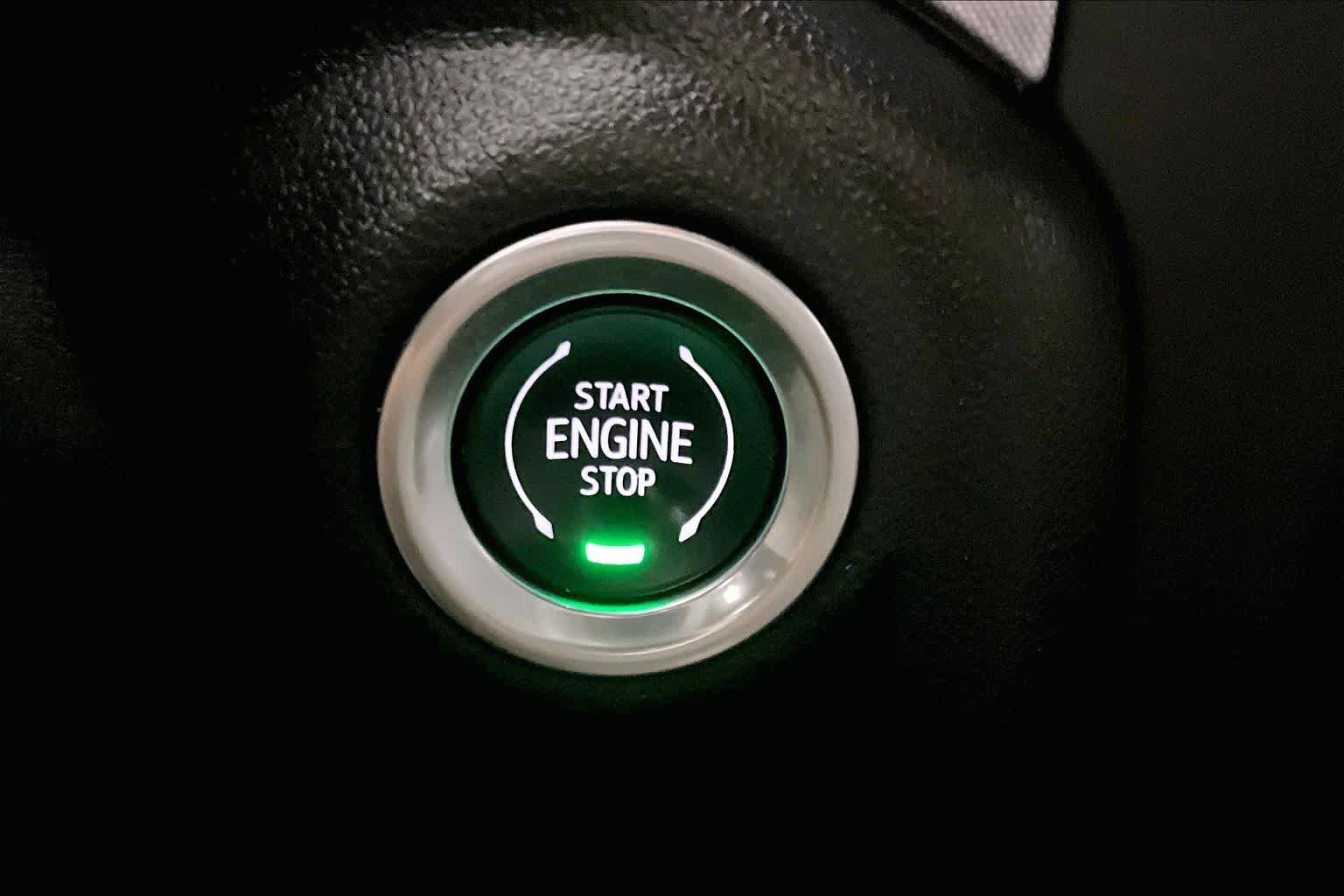 Used 2020 Onyx Black GMC SLE image 33