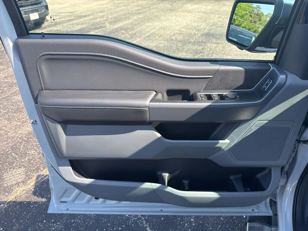 New 2026 Avalanche Ford XLT image 31