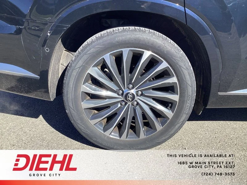 Used 2023 White Hyundai Calligraphy image 9