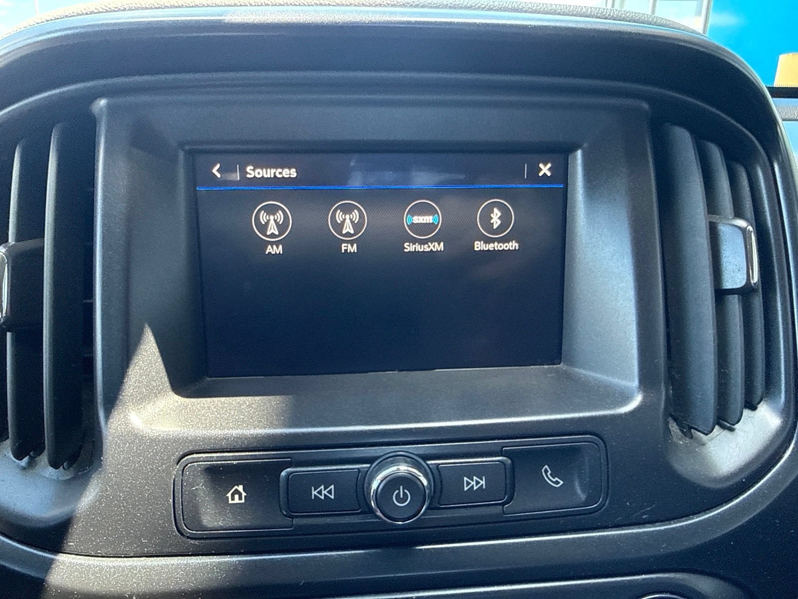 Used 2022 Satin Steel Metallic Chevrolet WT image 21