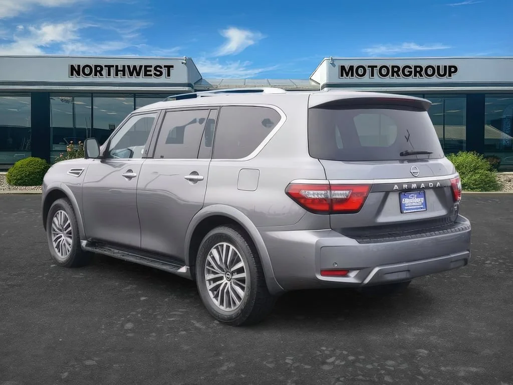 Used 2024 Gun Metallic Nissan SL image 5