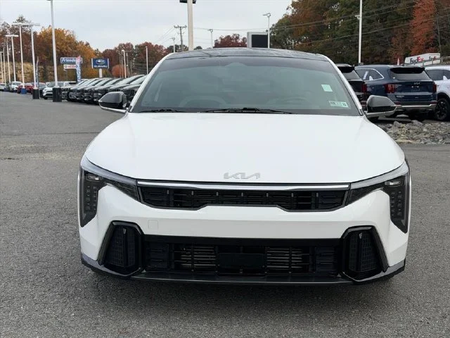 Used 2025 White Kia GT-Line Turbo image 16