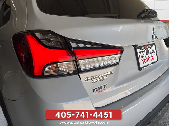 Used 2023 White Mitsubishi 2.0 LE image 25