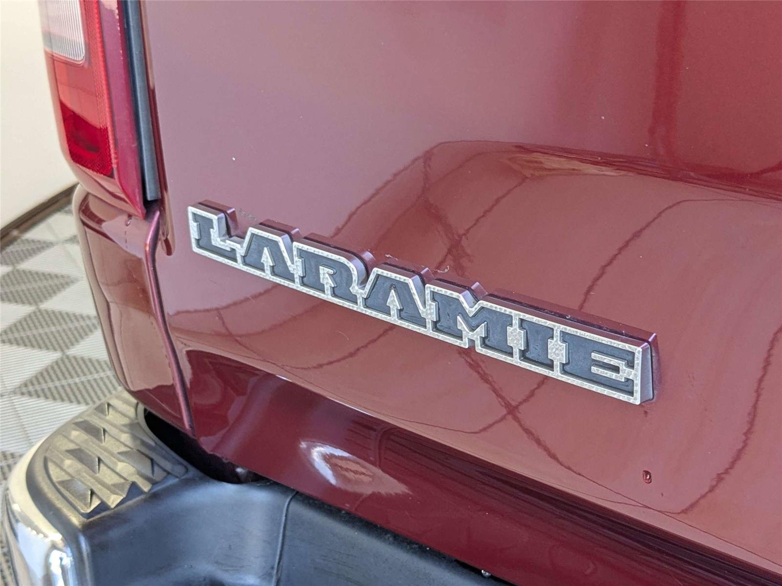Used 2022 Delmonico Red Pearlcoat Ram Laramie image 8