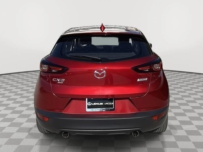 Used 2019 RED MAZDA GRTOUR image 8