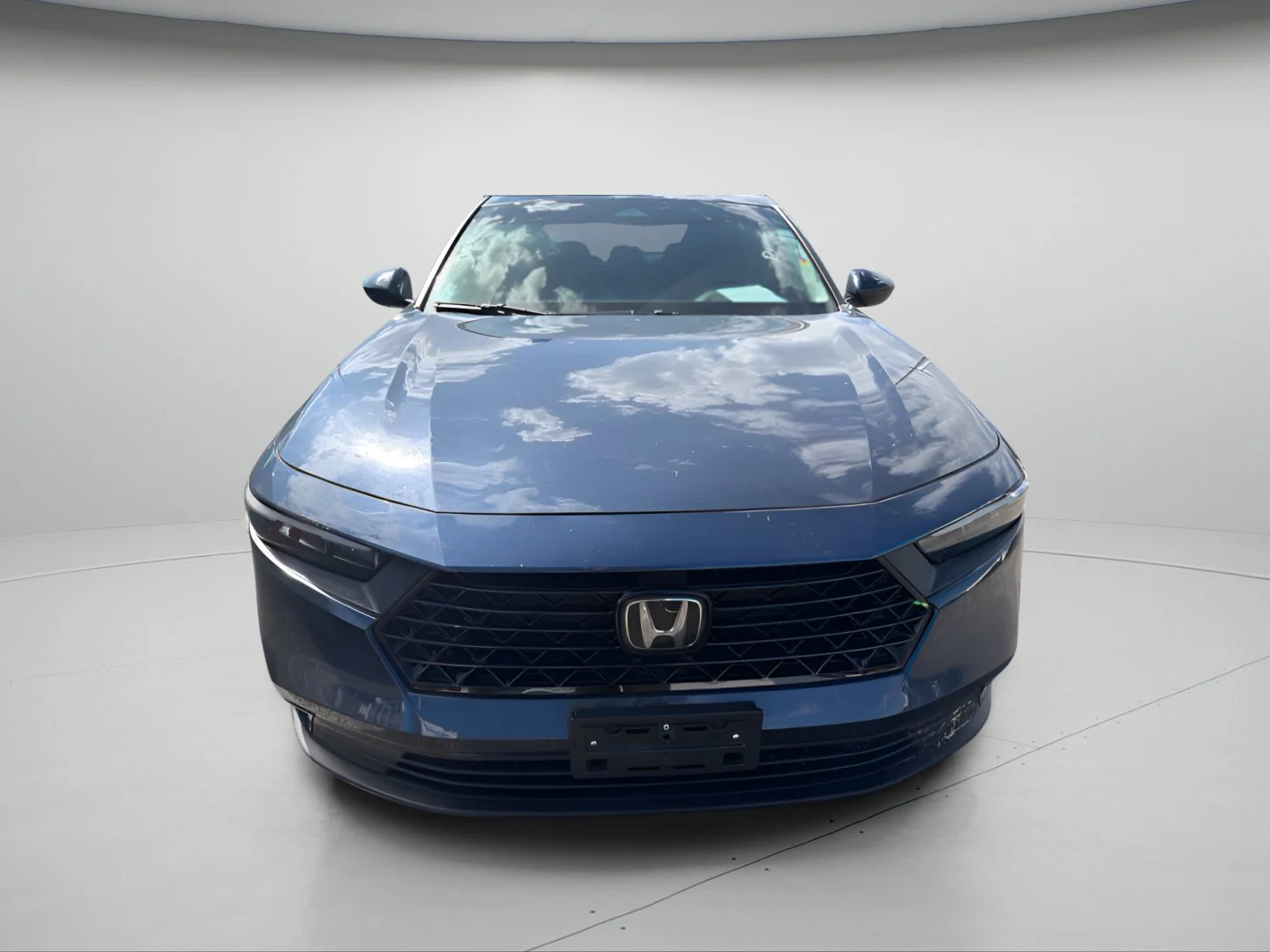 Used 2024 Canyon River Blue Metallic Honda EX image 3