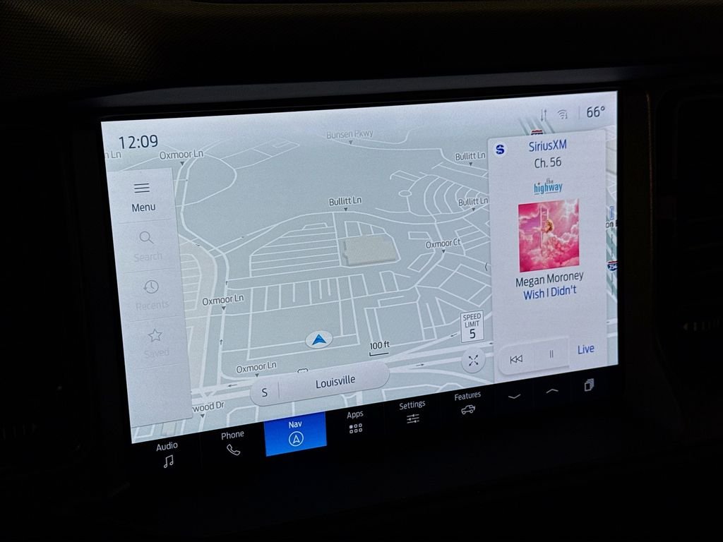 Used 2025 Oxford White Ford Badlands image 17