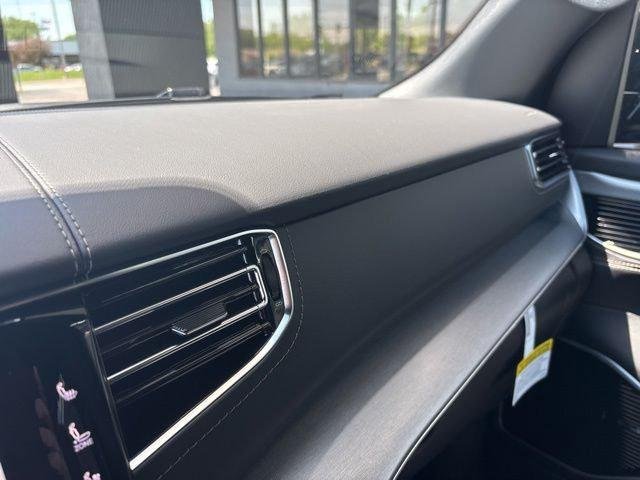 New 2026 Fathom Blue Pearl-Coat Exterior Paint (Late Availability) Jeep Grand Wagoneer image 25