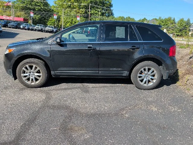 Used 2014 Tuxedo Black Metallic Ford Limited image 8