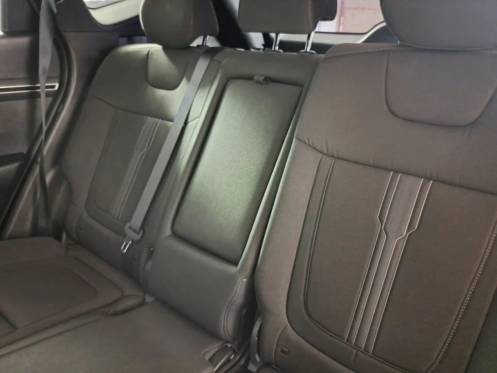 Used 2024 Gray Hyundai SEL image 22