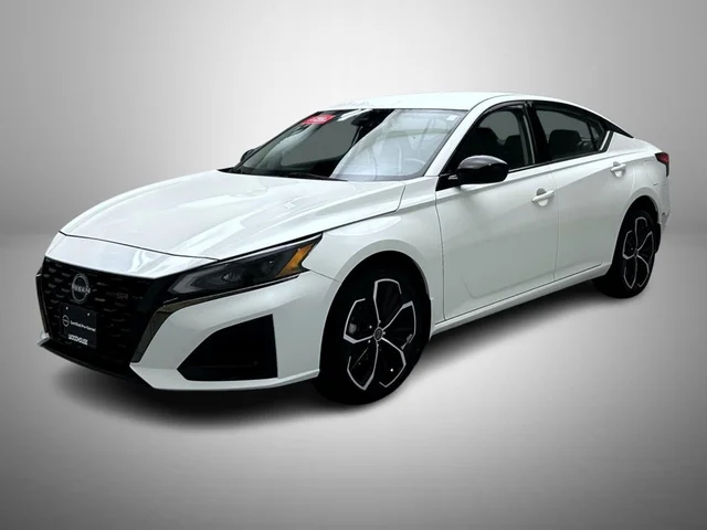 2023 Nissan Altima 2.5 SR