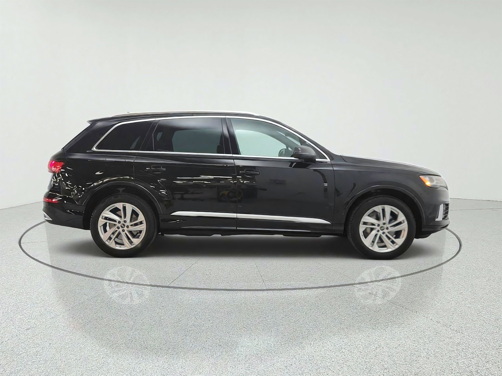 Used 2023 Mythos Black Metallic Audi Premium image 4
