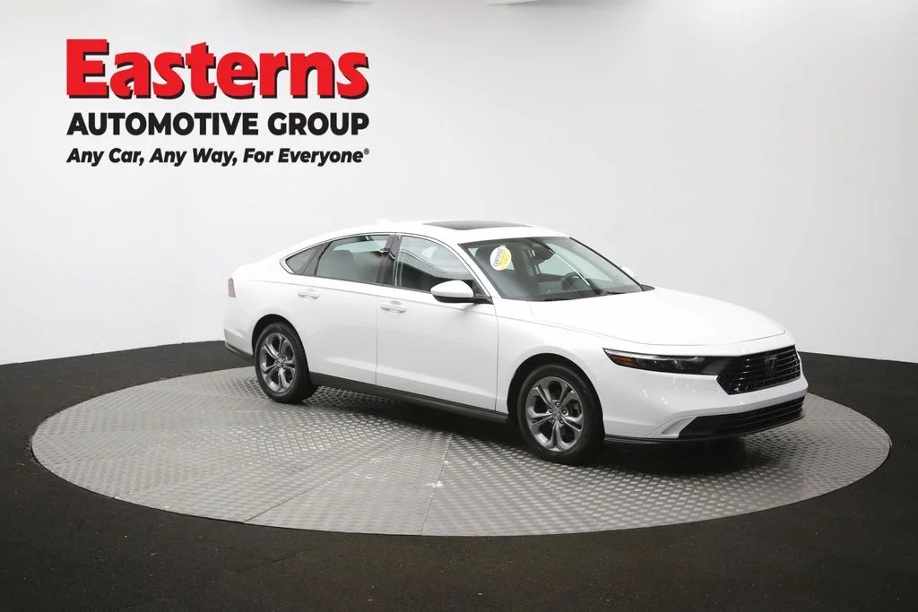 Used 2023 White Honda EX image 51