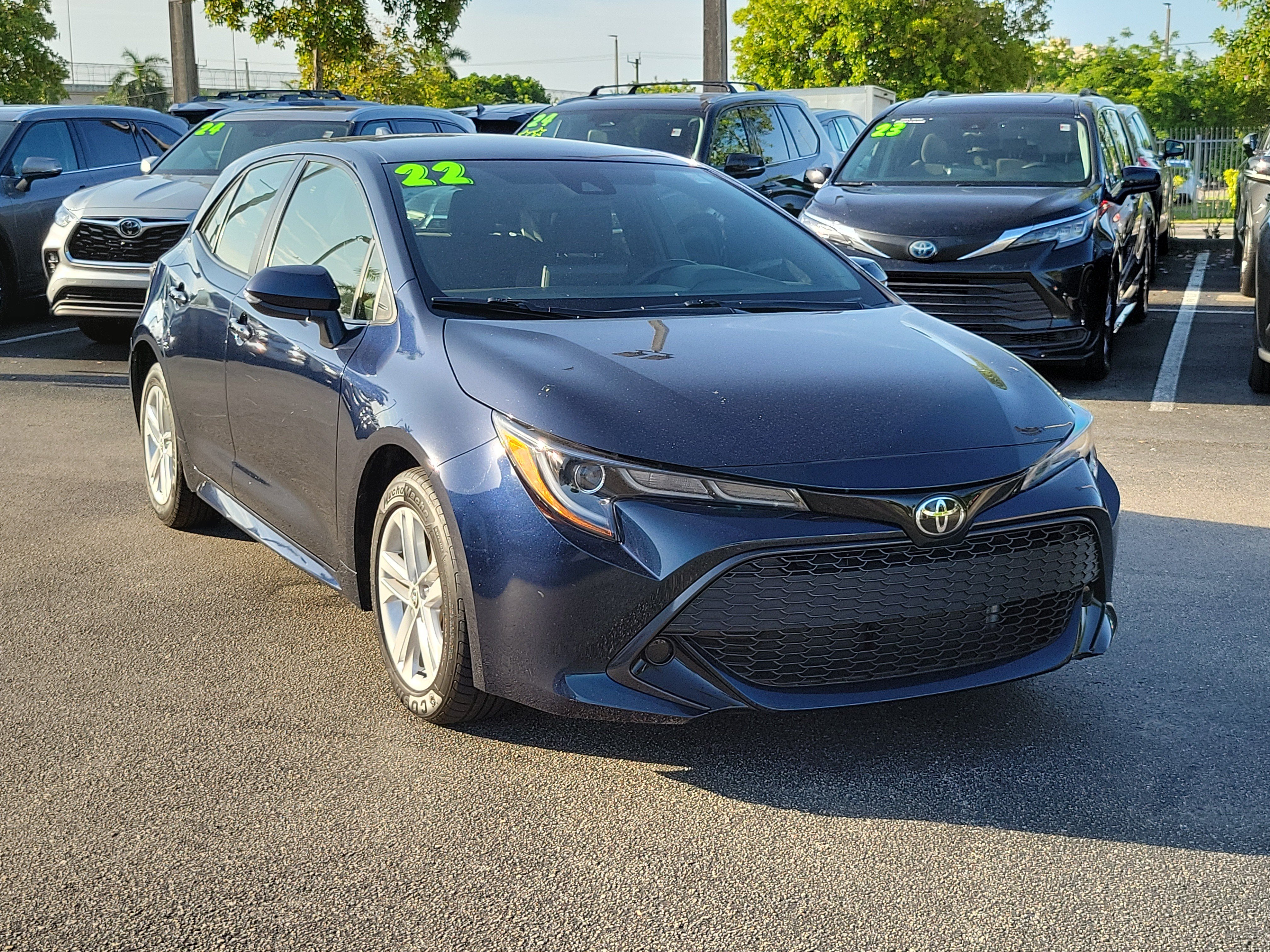 Used 2022 Aqua Toyota SE image 3