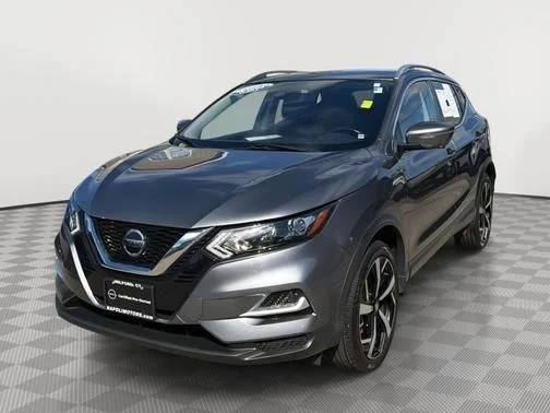 Certified Used 2022 Gray Nissan SL image 7