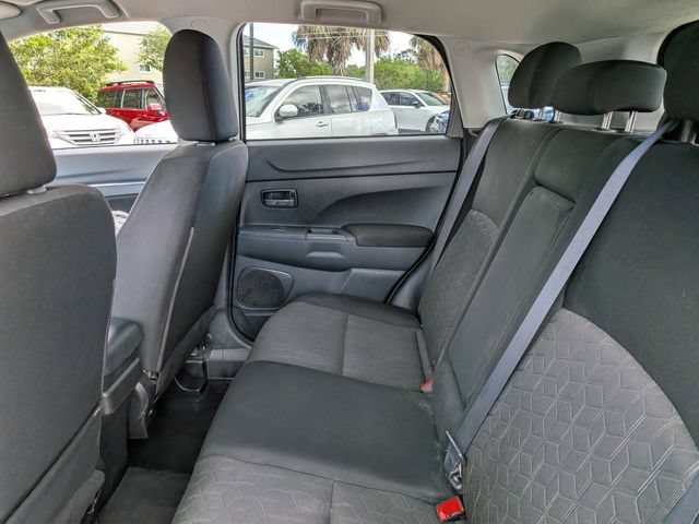 Used 2021 Mercury Gray Metallic Mitsubishi 2.0 ES image 15