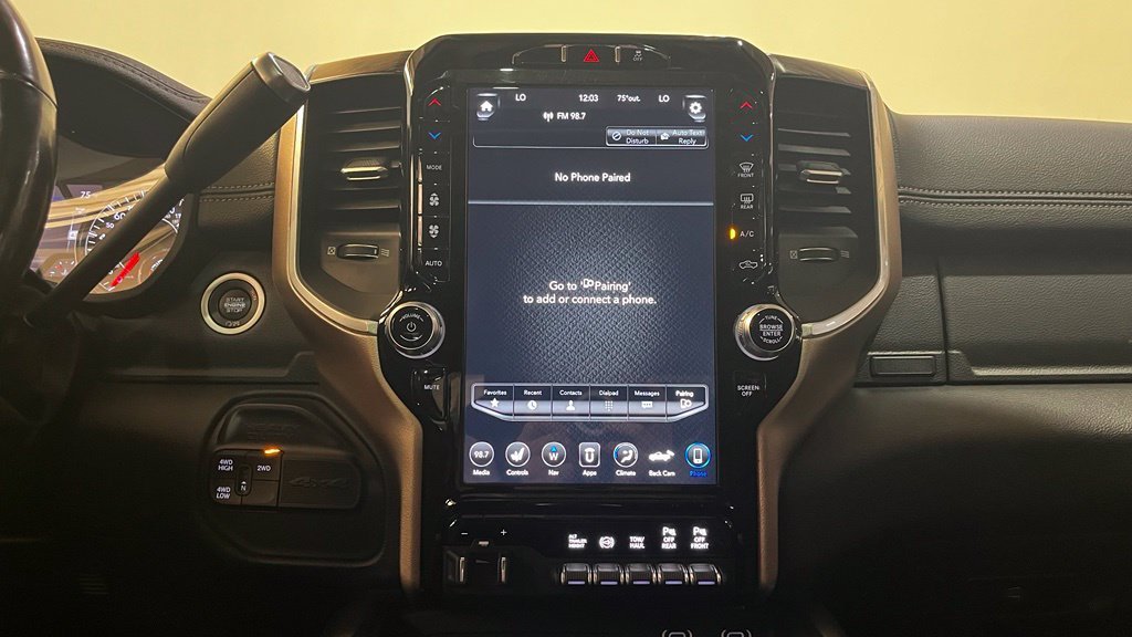 Used 2019 Diamond Black Ram Laramie image 19