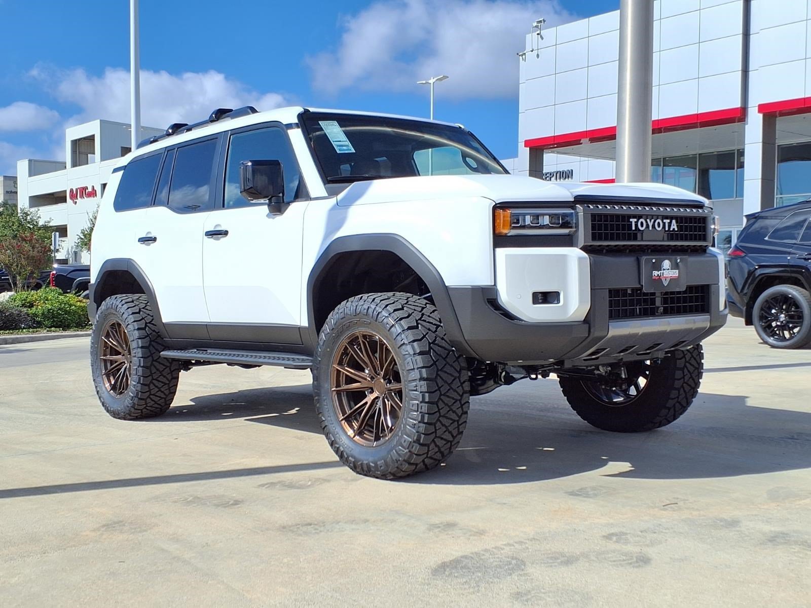 New 2027 Ice Cap Toyota Land Cruiser image 3
