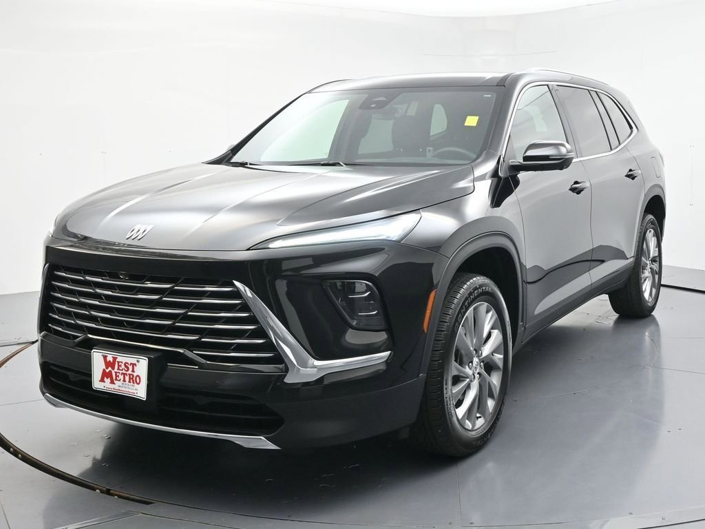 Used 2025 Buick Enclave Preferred with VIN 5GAEVARS5SJ228088 for sale in Monticello, Minnesota