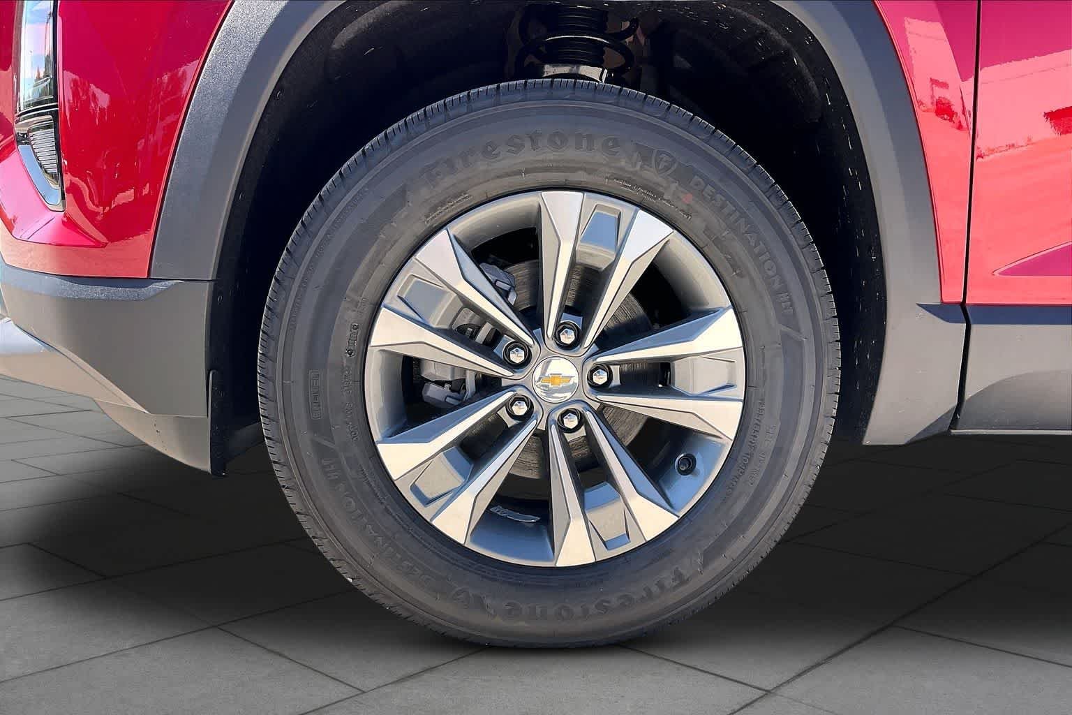 2026 Chevrolet Equinox LT - Photo 11