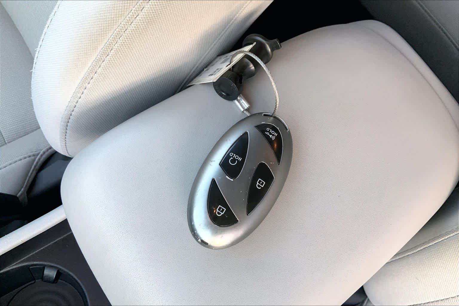 Used 2024 Denim Blue Pearl Hyundai SEL image 13