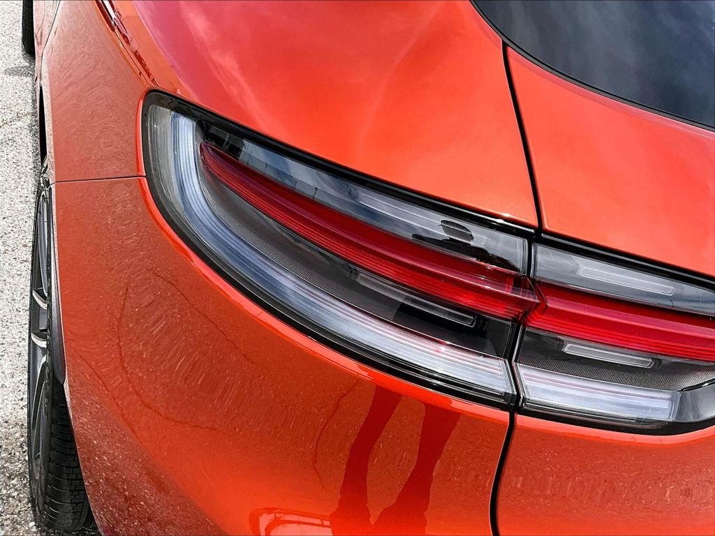 Used 2025 Orange Porsche  image 21