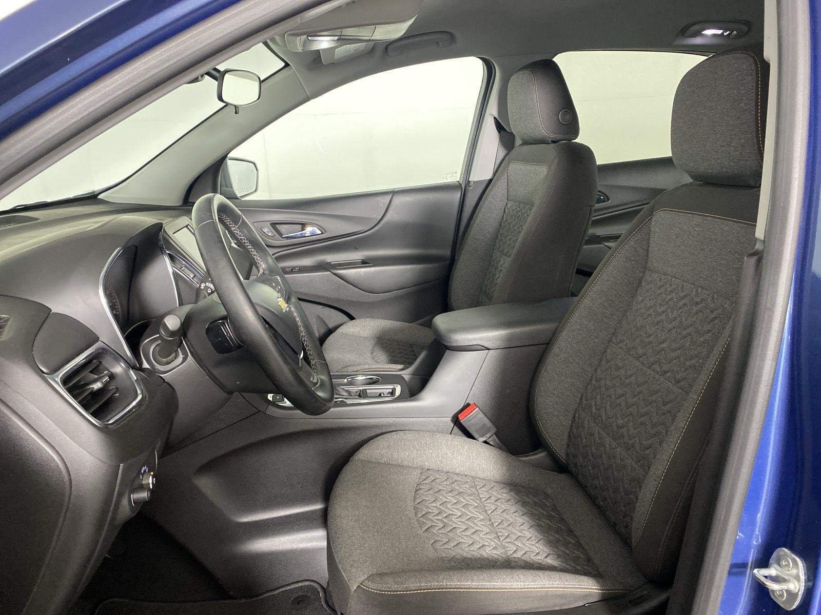 Used 2024 Lakeshore Blue Metallic Chevrolet LT image 10