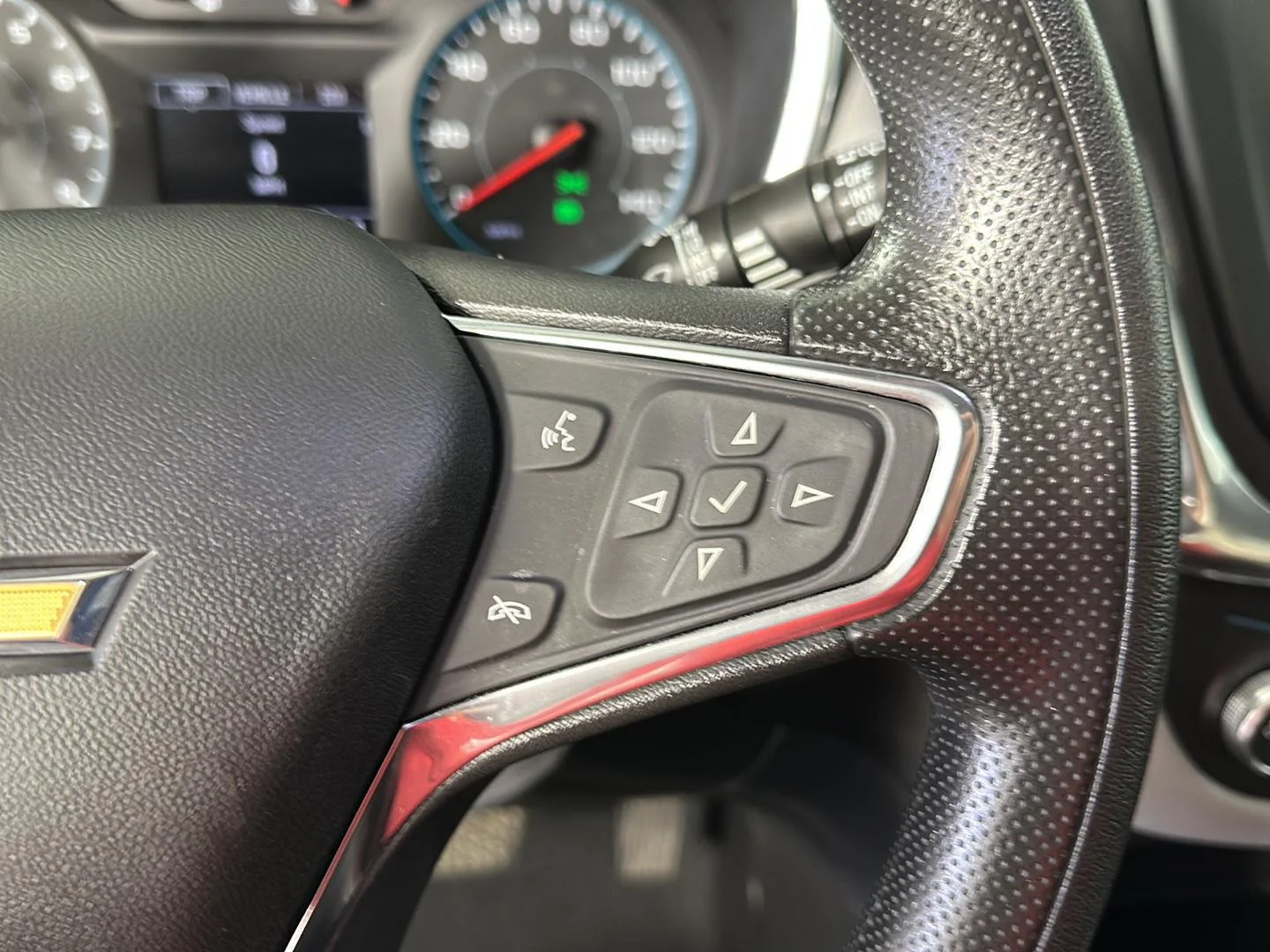 Used 2020 Mosaic Black Metallic Chevrolet LS image 29
