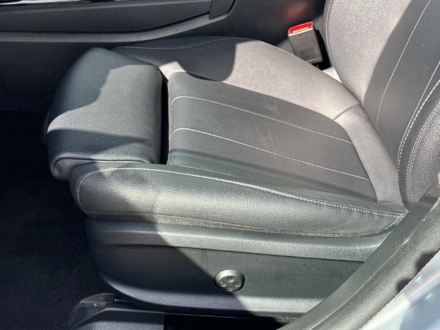 Used 2025 Gray Mercedes-Benz CLA 250 image 19