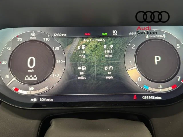 Used 2023 White Land Rover SE image 16
