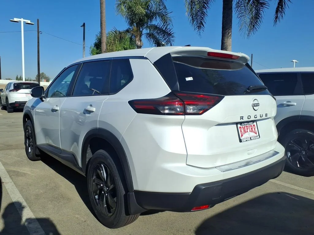 New 2026 Everest White Pearl TriCoat Nissan SV image 9