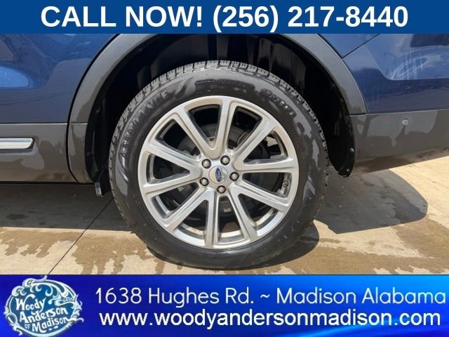 Used 2017 Blue Jeans Metallic Ford Limited image 7