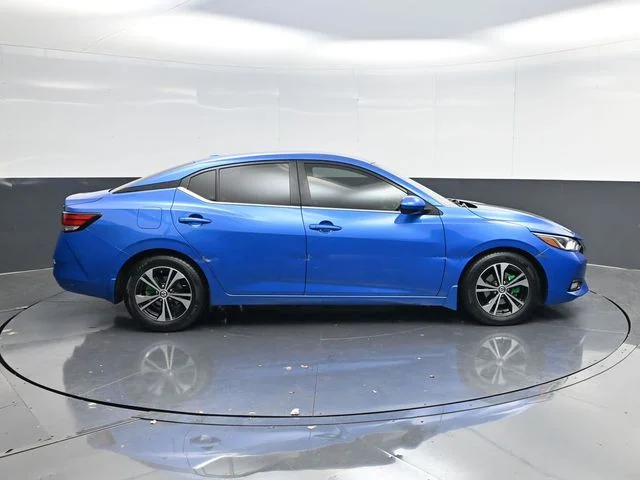 Used 2022 Blue Nissan SV image 2