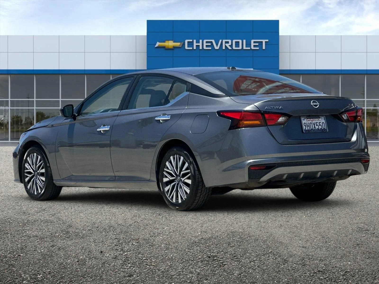 Used 2024  Nissan 2.5 SV image 6
