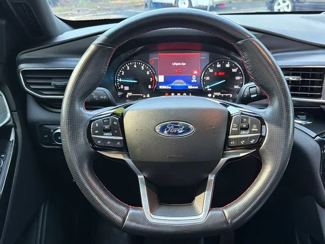 Used 2022 Black Ford ST-Line image 24
