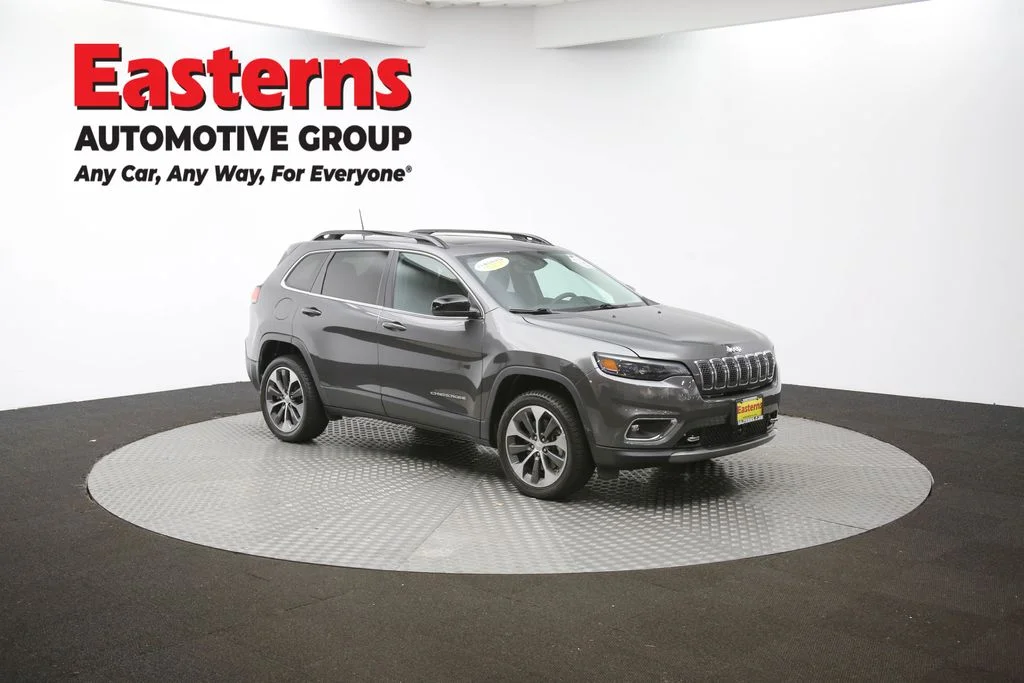 Used 2022 Gray Jeep Limited image 49