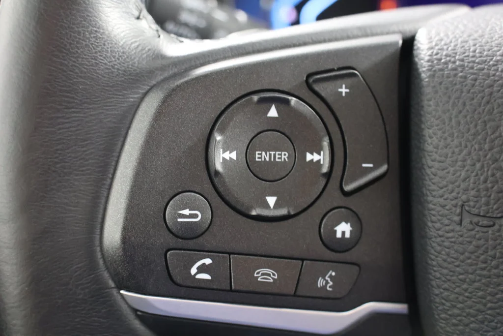 Used 2023 Lunar Silver Metallic Honda EX-L image 11