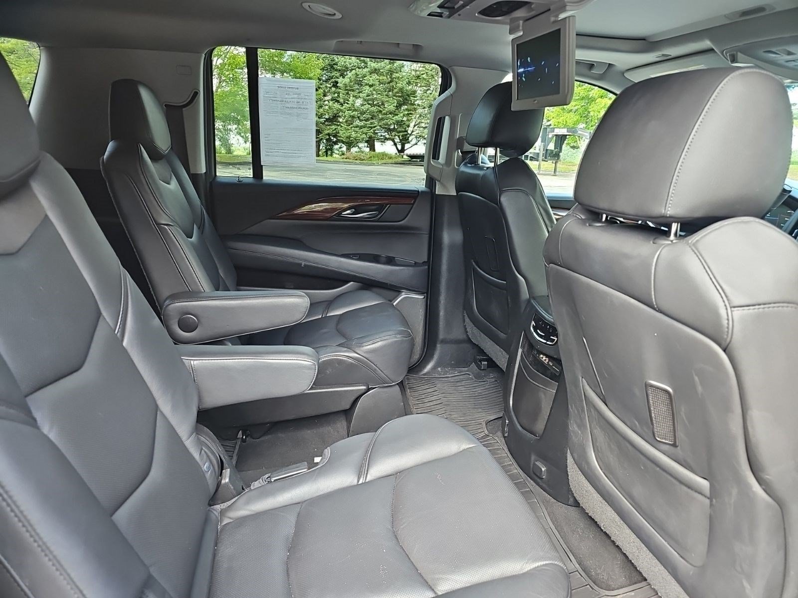 Used 2016 Radiant Silver Metallic Cadillac Luxury Collection image 14